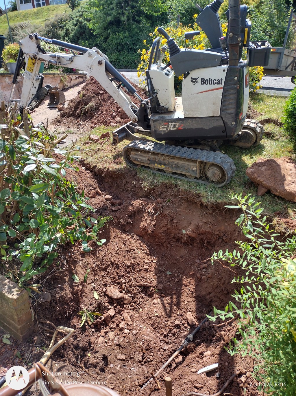 Repairing a mains water&nbsp;pipe